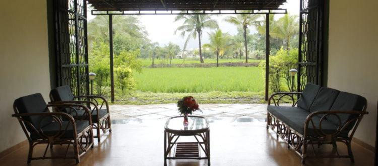 Golden Fields Resort Paud Exterior foto